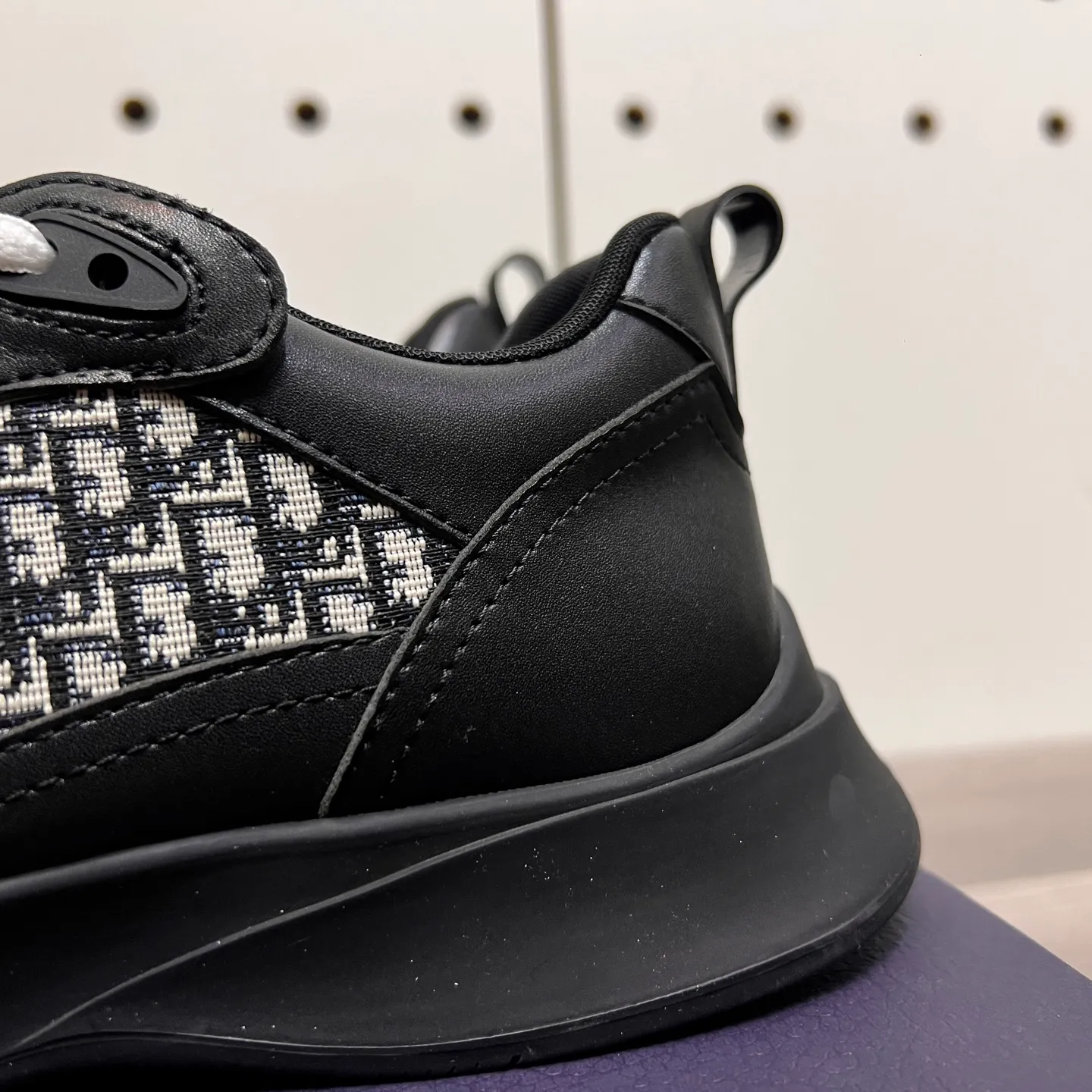 Men's Men's Shoes 💰: 400💰《Dior》The latest and most popular casual shoes, top brand [seduce] luxury~purchase, top~quality. [Strong] The upper is made of imported breathable cowhide with material ➕ breathable sheepskin feet (•) and fine workmanship. Original stylish and stylish soft rubber wear-resistant foreskin outsole, light and comfortable on the foot, size: 38-44, (customized 45, 46), five colors available